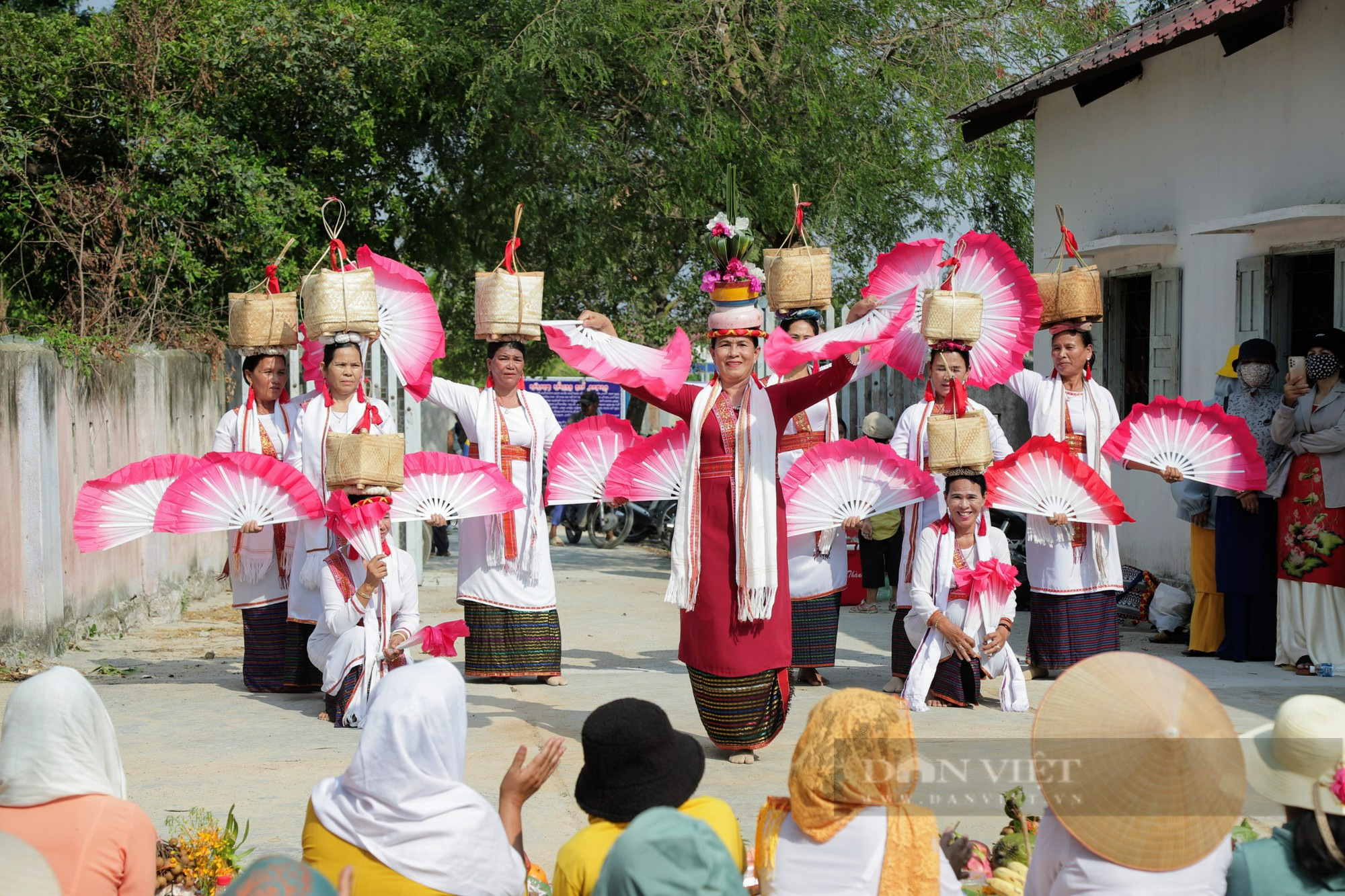 Người Chăm Ninh Thuận tưng bừng khai hội Rija Nagar, lễ hội đầu năm của cộng đồng Chăm - Ảnh 3.