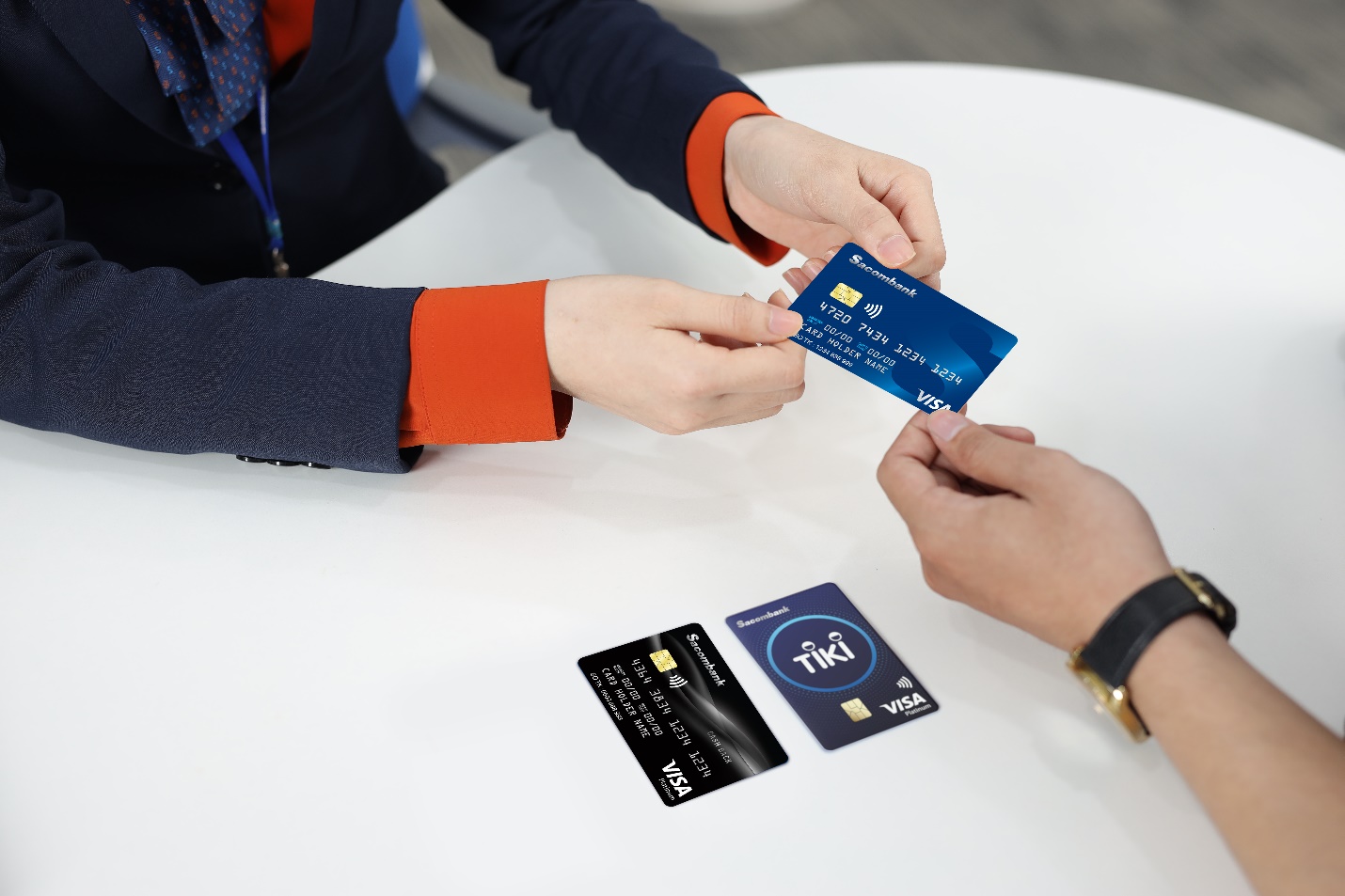 Bí kíp xài thẻ tín dụng của người tiêu dùng thông minh - Ảnh 1.