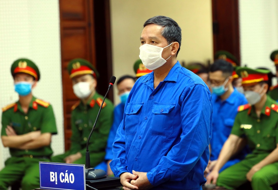 Cựu Chủ tịch UBND TP.Hạ Long Phạm Hồng Hà bị cáo buộc 6 lần nhận hối lộ - Ảnh 1.
