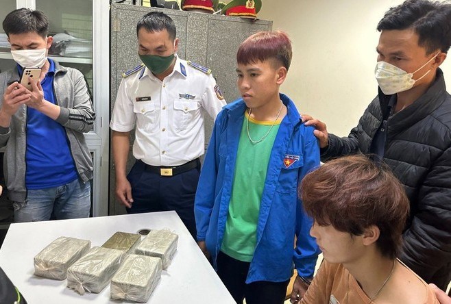 Công an Hải Phòng phá đường dây ma túy liên tỉnh Điện Biên - Hài Phòng, thu giữ 9 bánh heroin - Ảnh 1.