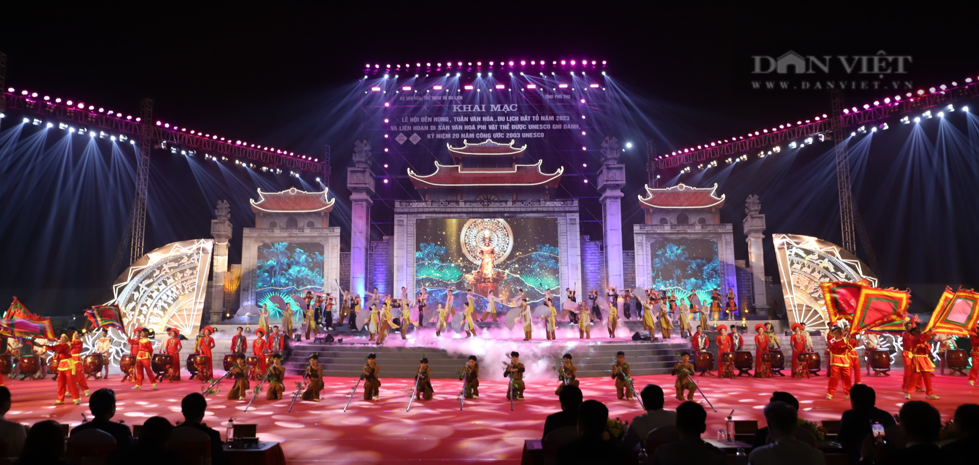 Chương trình khai mạc Lễ hội Đền Hùng thay đổi vào phút cuối, Tổng đạo diễn Lê Thế Song kể chuyện hậu trường - Ảnh 11.