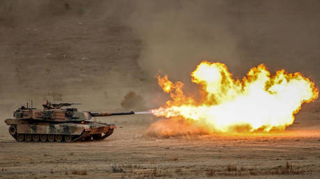 Lầu Năm Góc dự đoán màn thể hiện của xe tăng Abrams ở Ukraine - Ảnh 1.