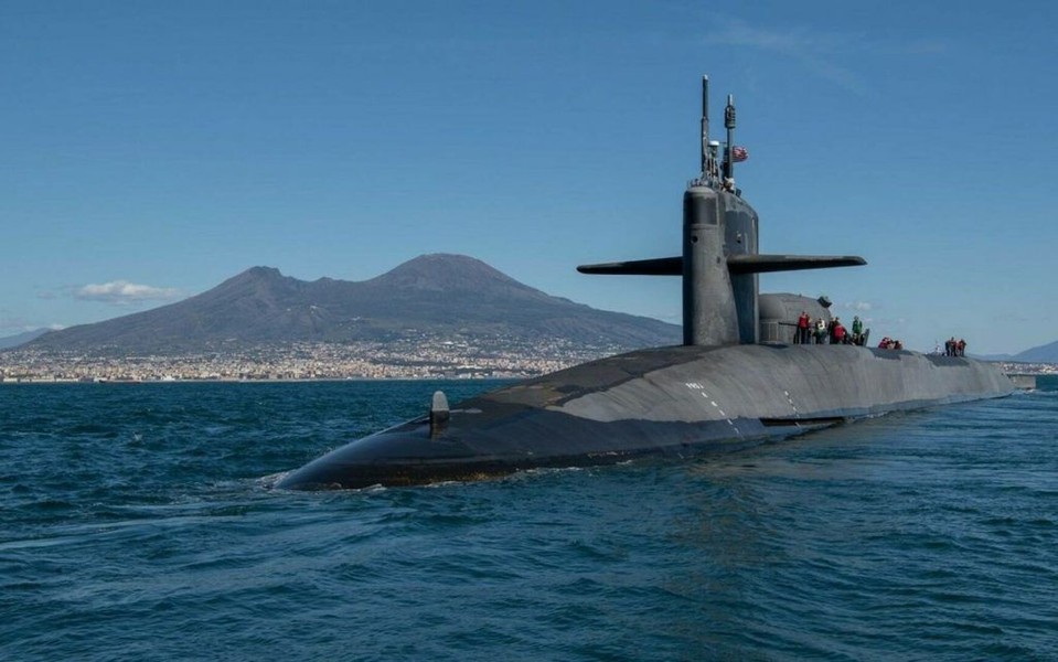 Iran &quot;bắt sống&quot; tàu ngầm chiến lược đáng sợ nhất của Mỹ - Ảnh 13.