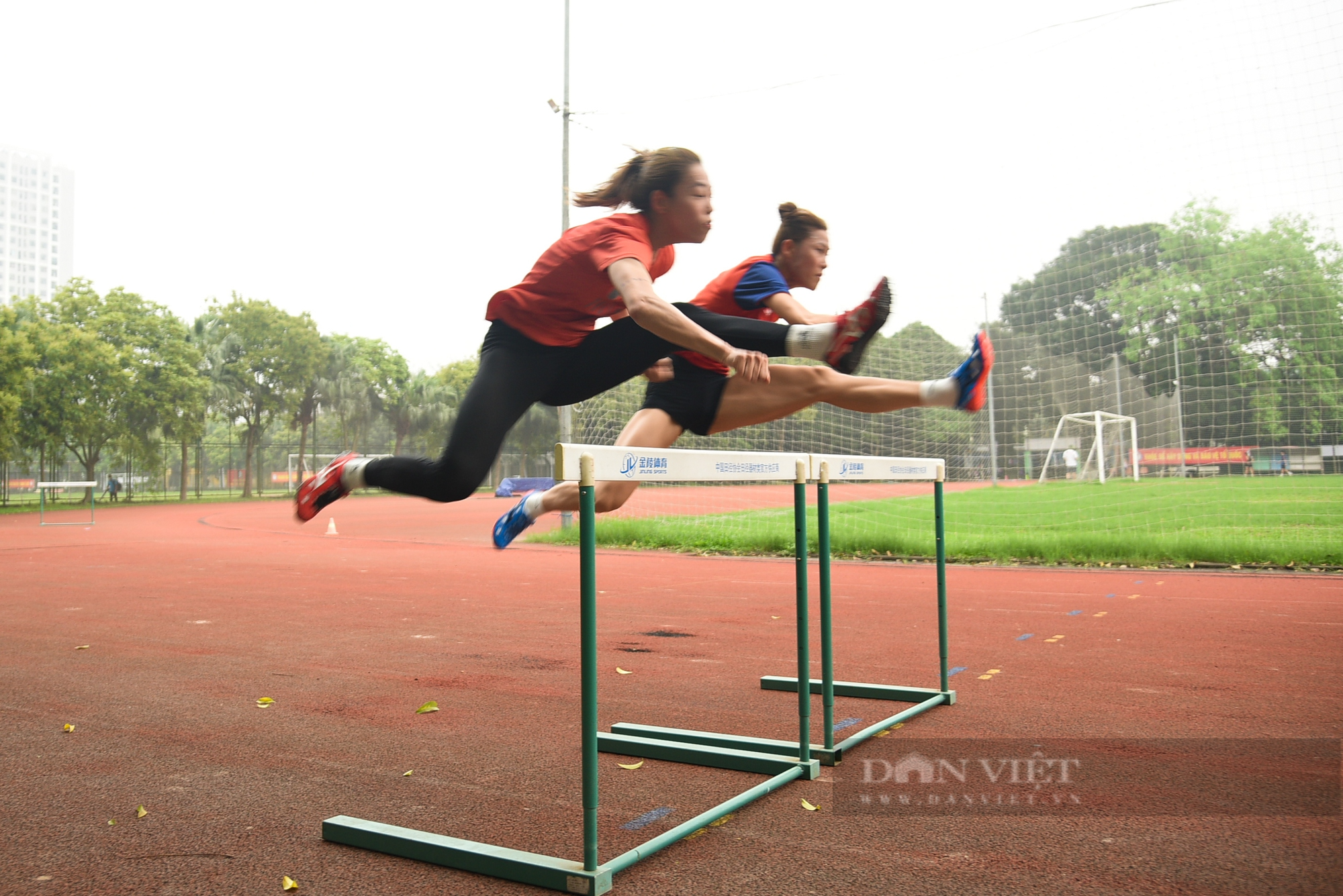 Điền kinh Việt Nam tích cực tập luyện, quyết tâm giữ vững ngôi đầu tại SEA Games 32 - Ảnh 6.