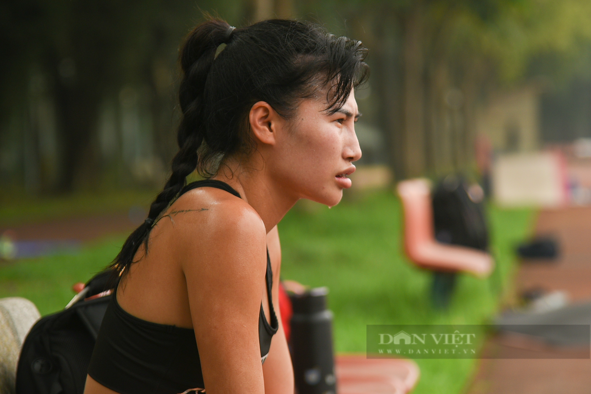 Điền kinh Việt Nam tích cực tập luyện, quyết tâm giữ vững ngôi đầu tại SEA Games 32 - Ảnh 10.