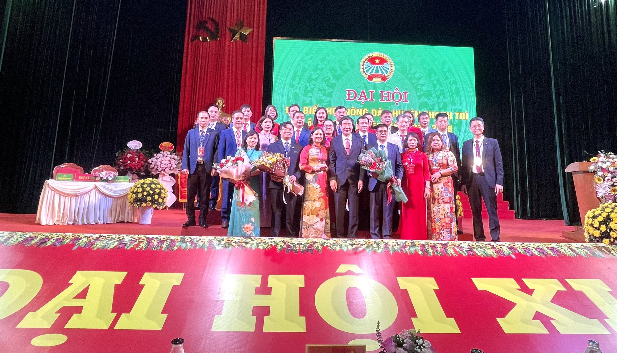 Hà Nội: Ông Nguyễn Sỹ Thành được bầu tái đắc cử chức Chủ tịch Hội Nông dân huyện Thanh Trì - Ảnh 3.