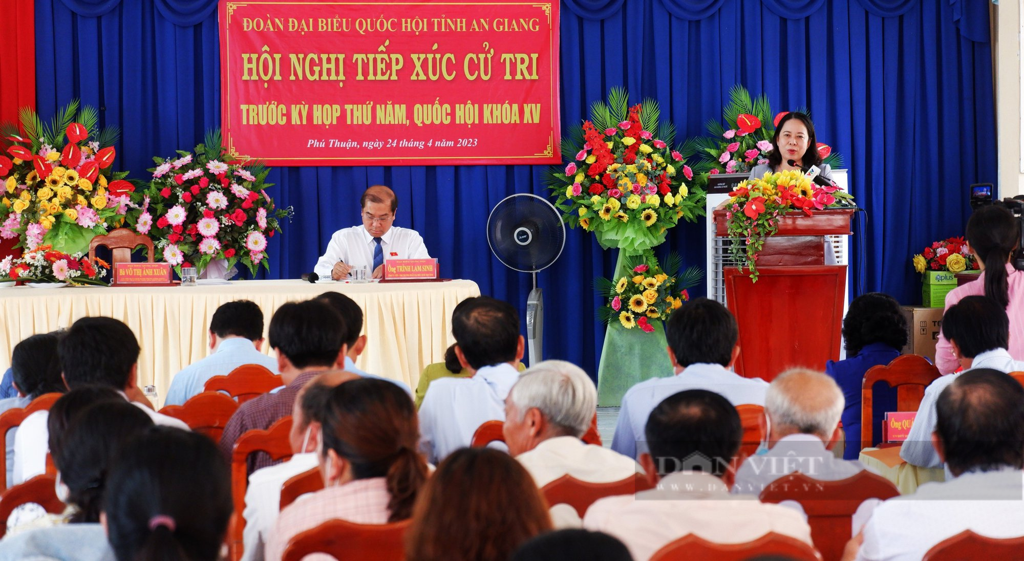 Phó Chủ tịch nước Võ Thị Ánh Xuân tiếp xúc cử tri tại An Giang - Ảnh 3.