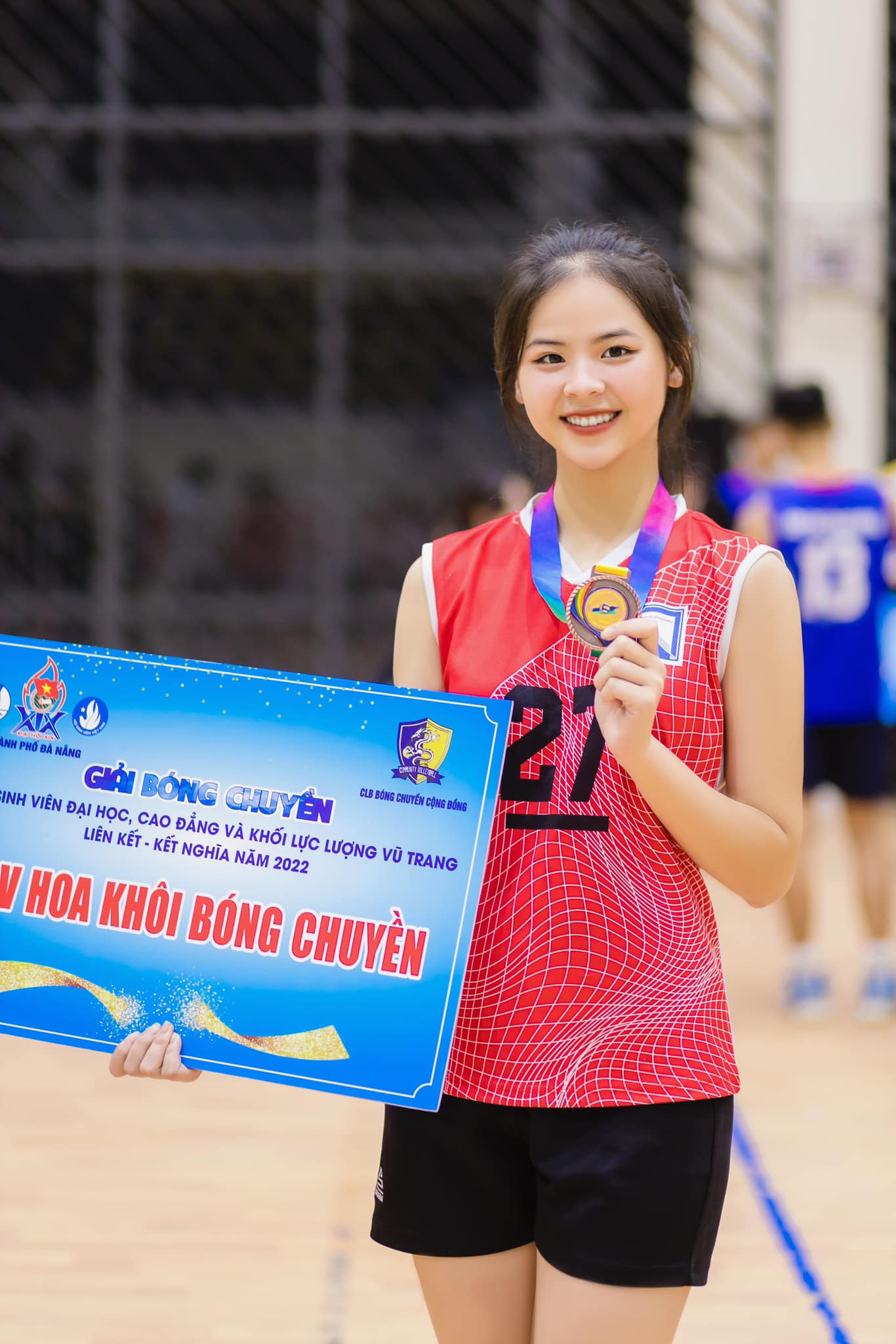 Nhan sắc xinh đẹp mong manh của Hoa khôi bóng chuyền vào chung khảo Miss World Vietnam 2023 - Ảnh 2.