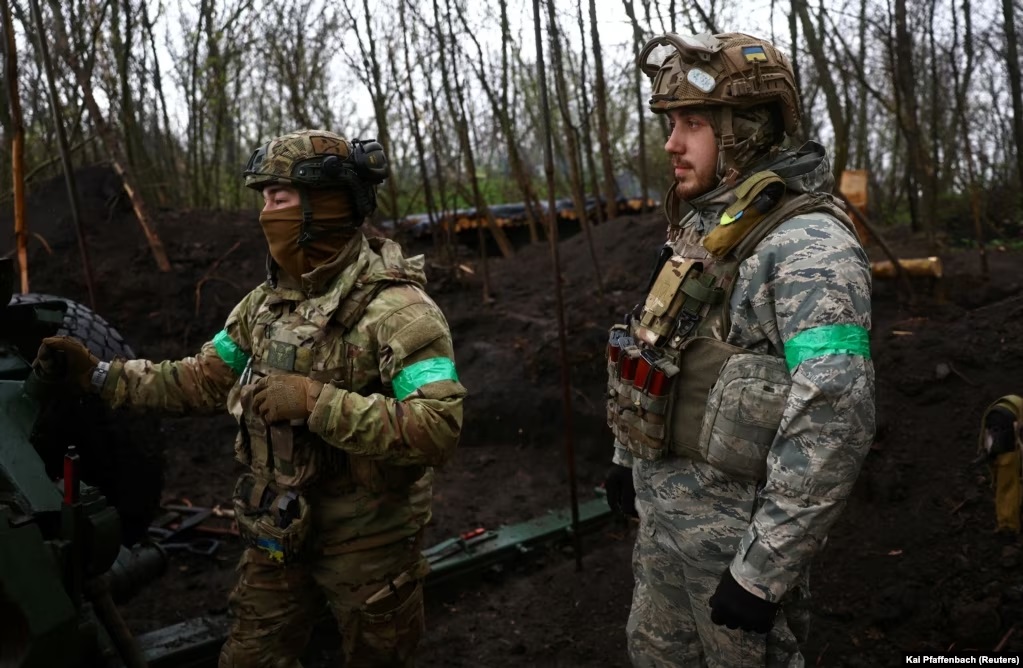Ukraine triển khai thêm 12.000 binh sĩ sẵn sàng phản công chọc thủng phòng tuyến của Nga ở Zaporizhzhia - Ảnh 1.
