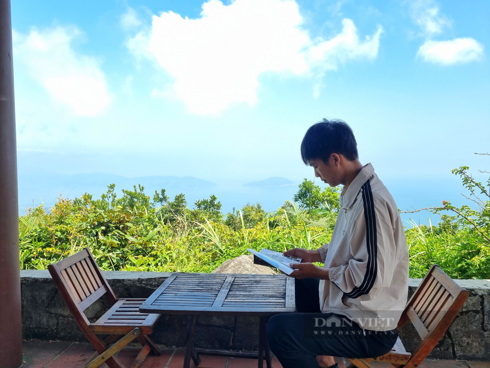 Độc đáo trải nghiệm đọc sách giữa thiên nhiên tại bán đảo Sơn Trà - Ảnh 7.