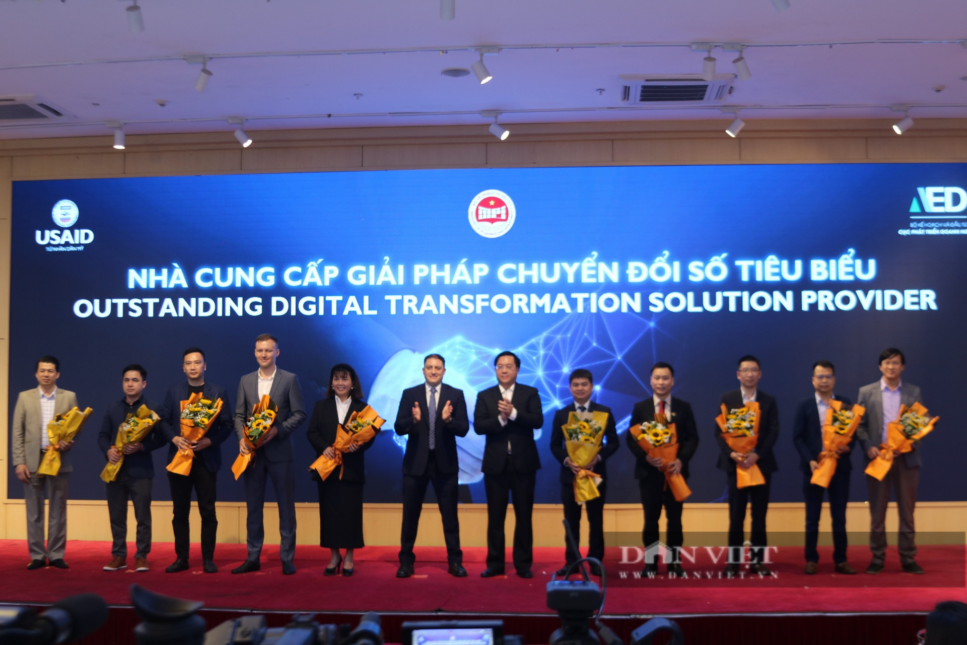 Lần đầu công bố Trang vàng giải pháp chuyển đổi số cho doanh nghiệp Việt Nam - Ảnh 3.