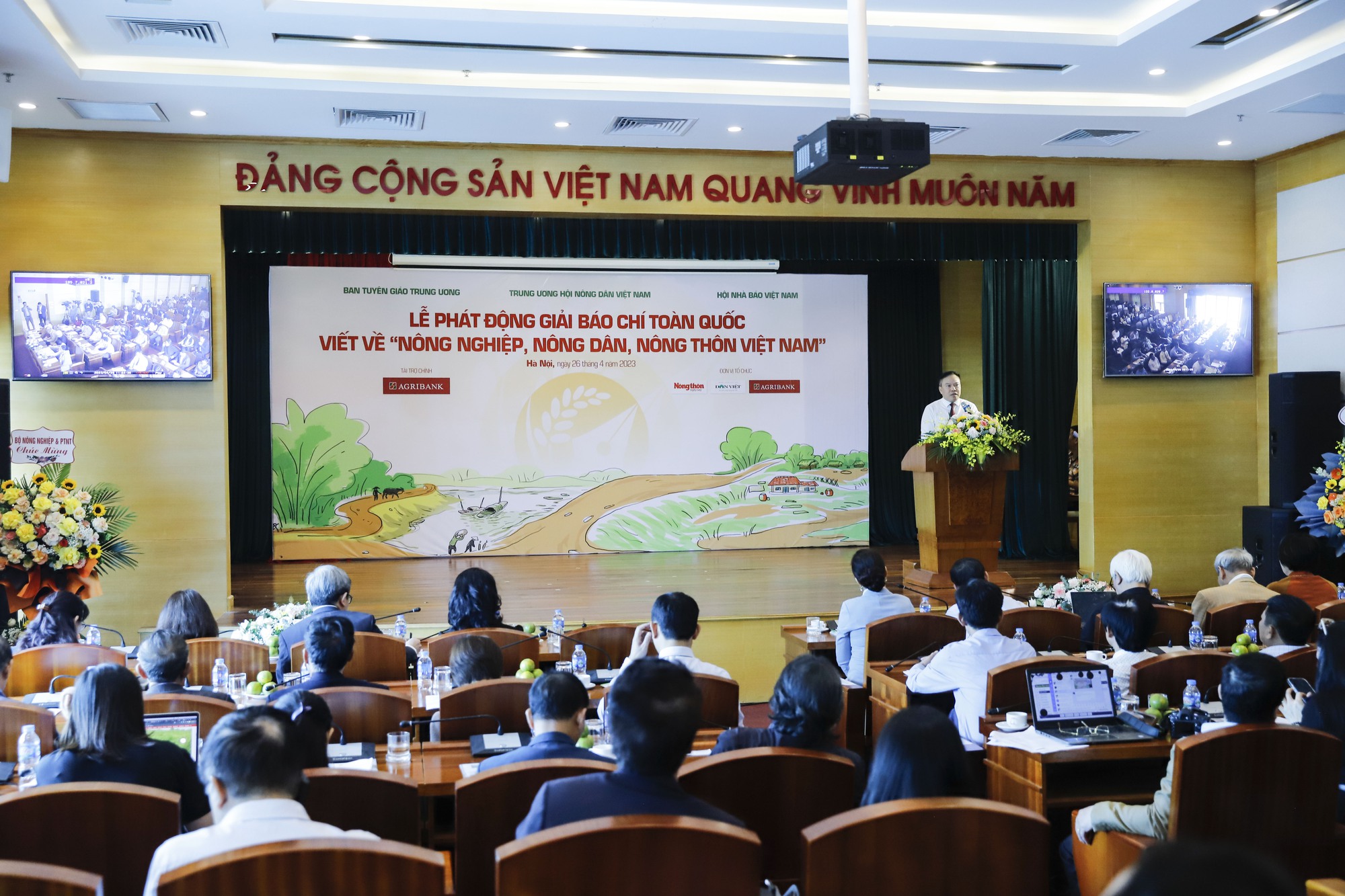 Phó Chủ tịch TƯ Hội NDVN Bùi Thị Thơm: Lan tỏa tiếng nói, hình ảnh nông nghiệp, nông dân, nông thôn Việt Nam- Ảnh 2.