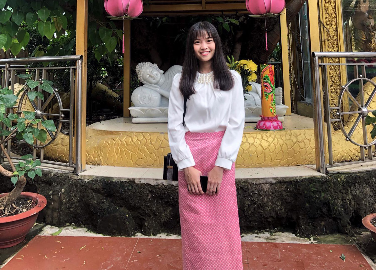 Mê mẩn với nhan sắc nữ võ sĩ Campuchia vừa tốt nghiệp Đại học Nguyễn Tất Thành - Ảnh 13.