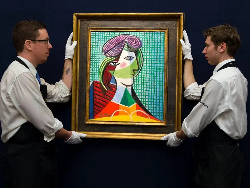 Arnault lưu giữ một bộ sưu tập nghệ thuật hiện đại và đương đại của các nghệ sĩ. Ảnh: @AFP.