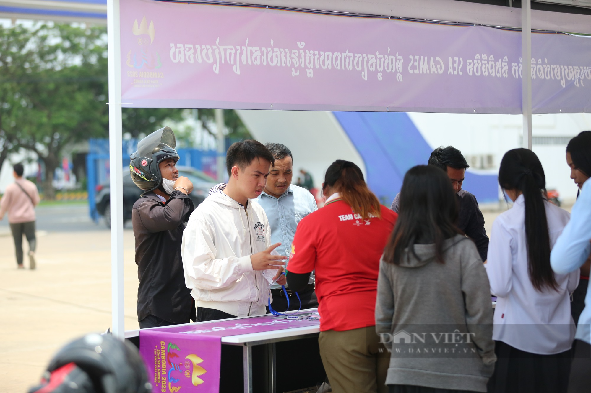 SEA Games 32: Campuchia mang tới niềm vui tột đỉnh cho các CĐV bóng đá - Ảnh 6.