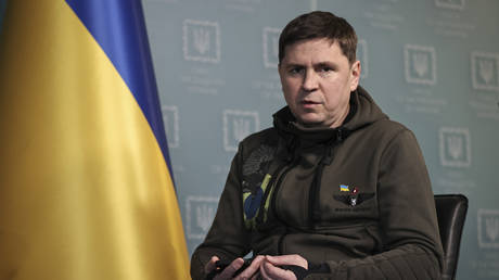 Cố vấn hàng đầu của Tổng thống Zelensky đổ lỗi cho Mỹ về xung đột Ukraine - Ảnh 1.