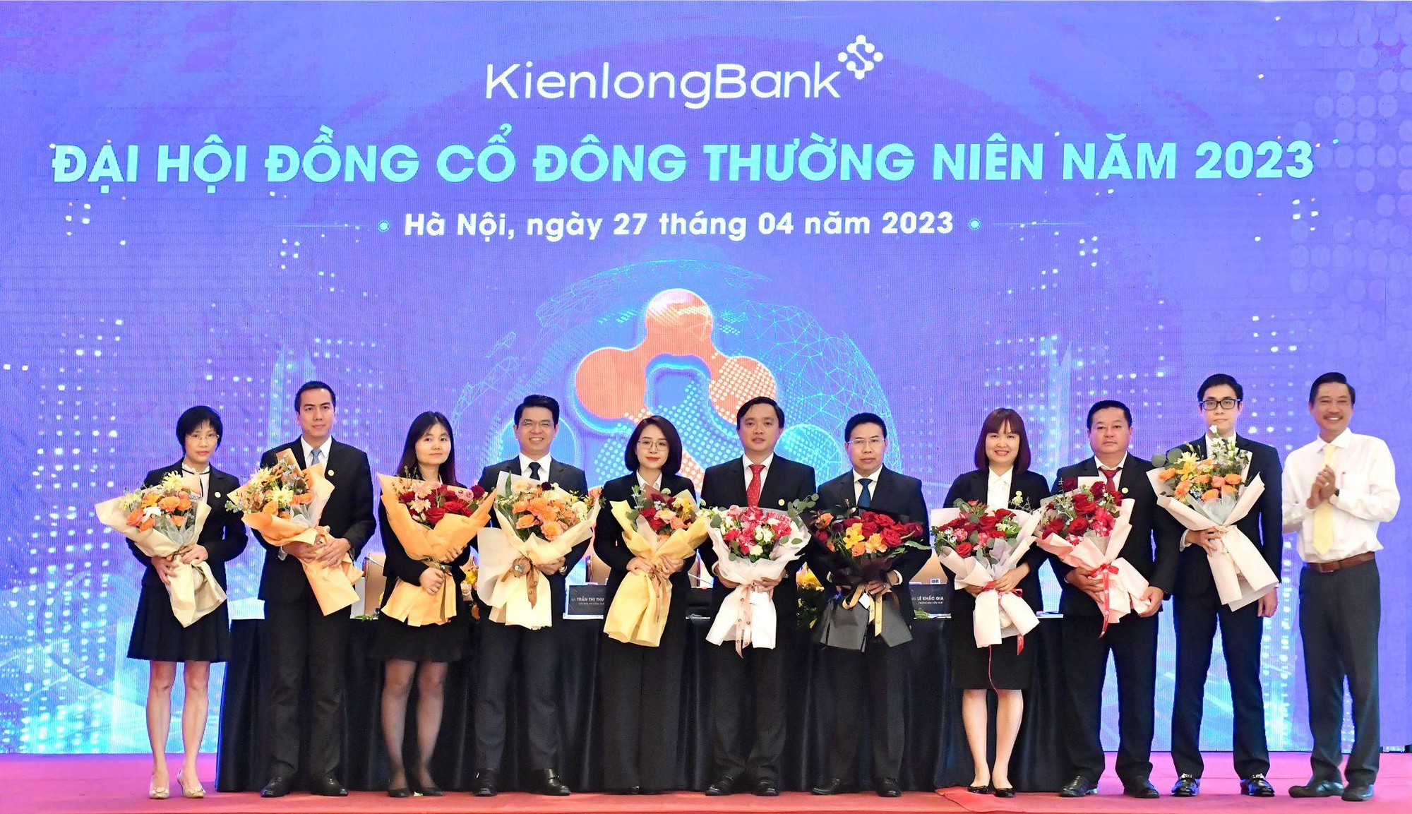 ĐHĐCĐ KienlongBank: Mục tiêu năm 2023 tăng trưởng ổn định, đẩy nhanh tốc độ chuyển đổi số toàn diện - Ảnh 2.