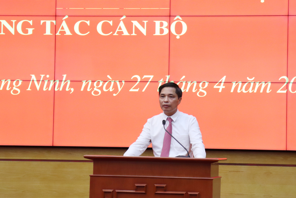 Trao Quyết định điều động ông Vũ Văn Diện giữ chức Phó Chủ tịch UBND tỉnh Quảng Ninh  - Ảnh 2.