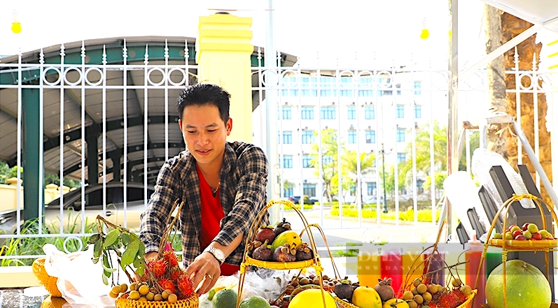 Hàng nghìn người thích thú trải nghiệm phố ẩm thực đầu tiên của Hà Tĩnh - Ảnh 7.