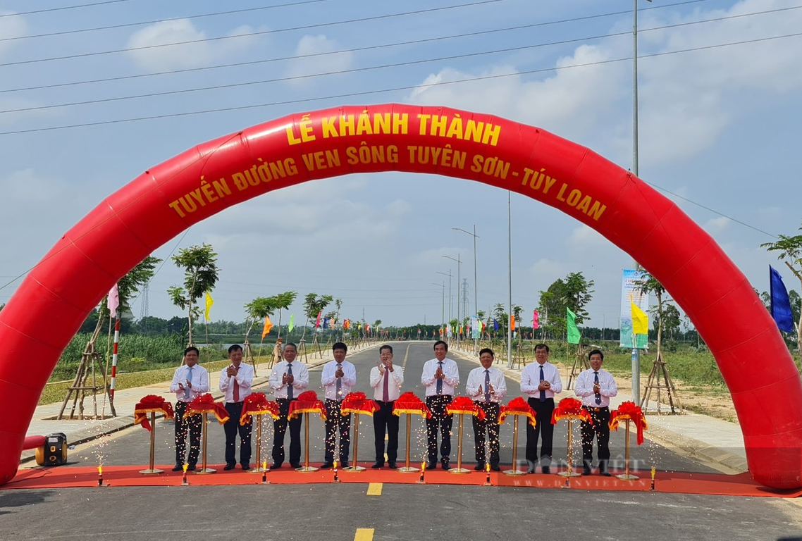 Đà Nẵng khánh thành 2 công trình trọng điểm chào mừng ngày thống nhất đất nước - Ảnh 2.