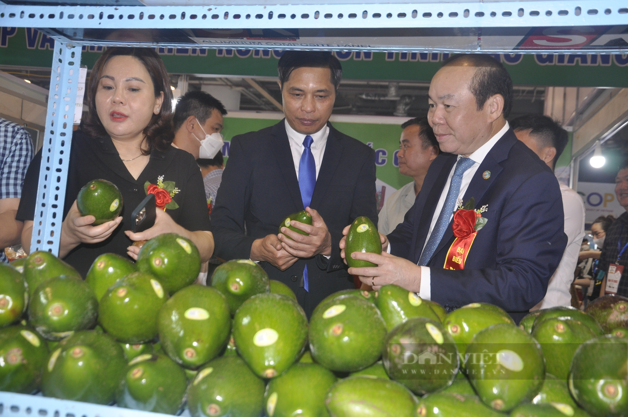 Hơn 1.300 sản phẩm OCOP, đặc sản vùng miền hội tụ tại tại Hội chợ OCOP Quảng Ninh - Ảnh 2.
