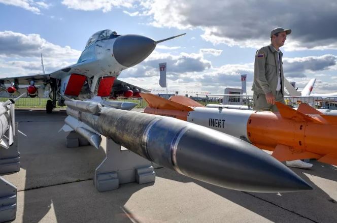 Bom lượn - 'siêu vũ khí' mà Nga sử dụng ở Ukraine có gì đặc biệt? - Ảnh 1.