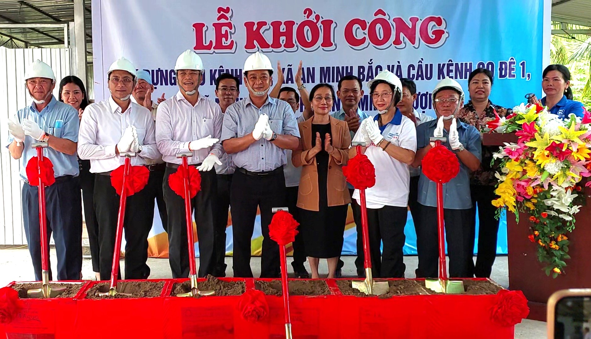 Kiên Giang: Hội Nông dân đóng góp xây 2 cầu nông thôn - Ảnh 1.