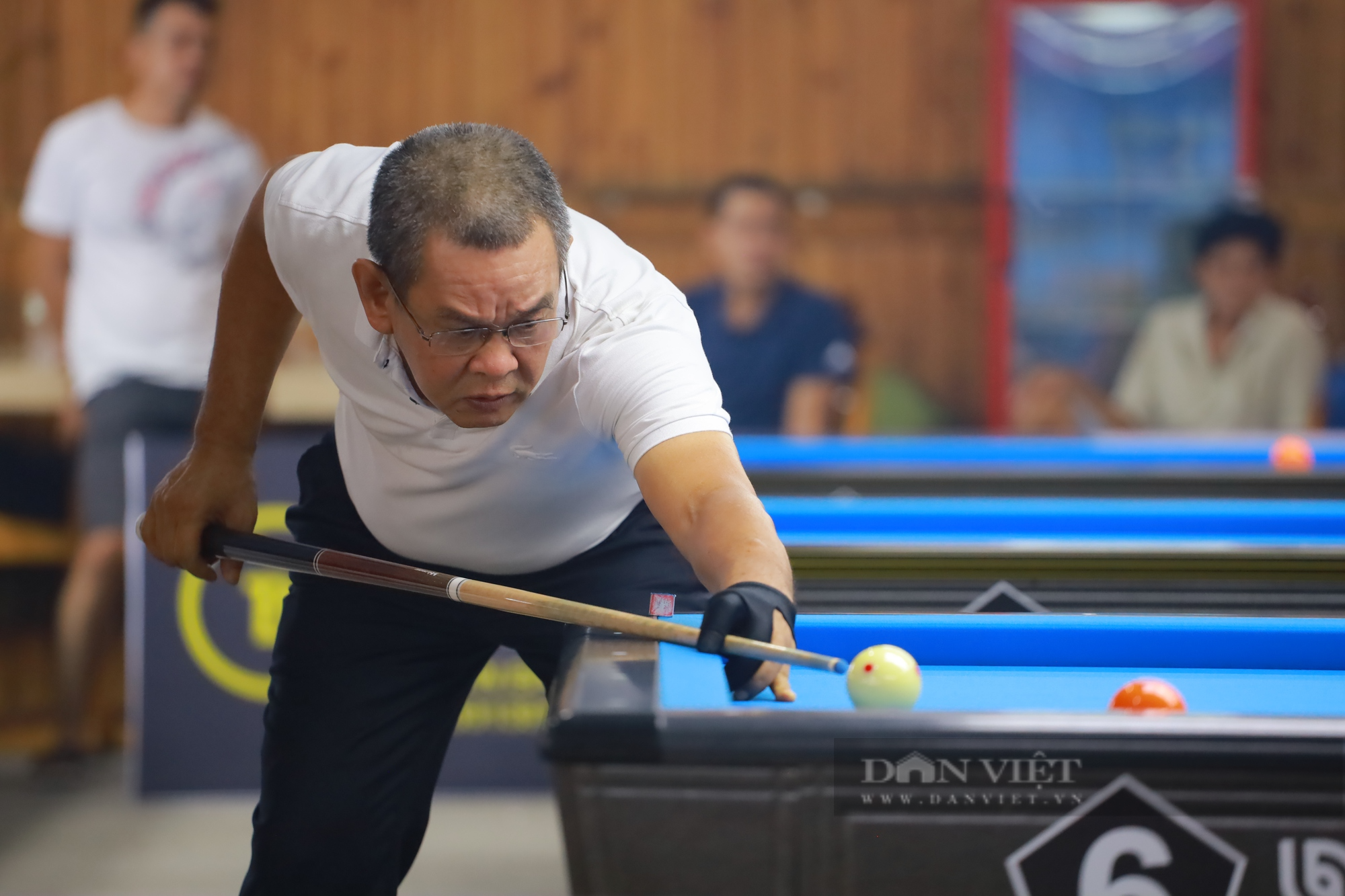 Đánh bại huyền thoại Lý Thế Vinh, Đào Văn Ly vô địch Giải billiards carom 3 băng Cúp HBSF 2023  - Ảnh 1.
