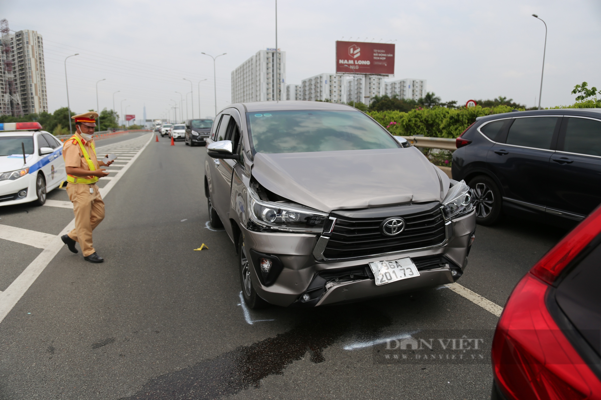 Tai nạn liên hoàn trên cao tốc TP.HCM - Long Thành - Dầu Giây khiến hàng loạt phương tiện phải quay đầu - Ảnh 3.