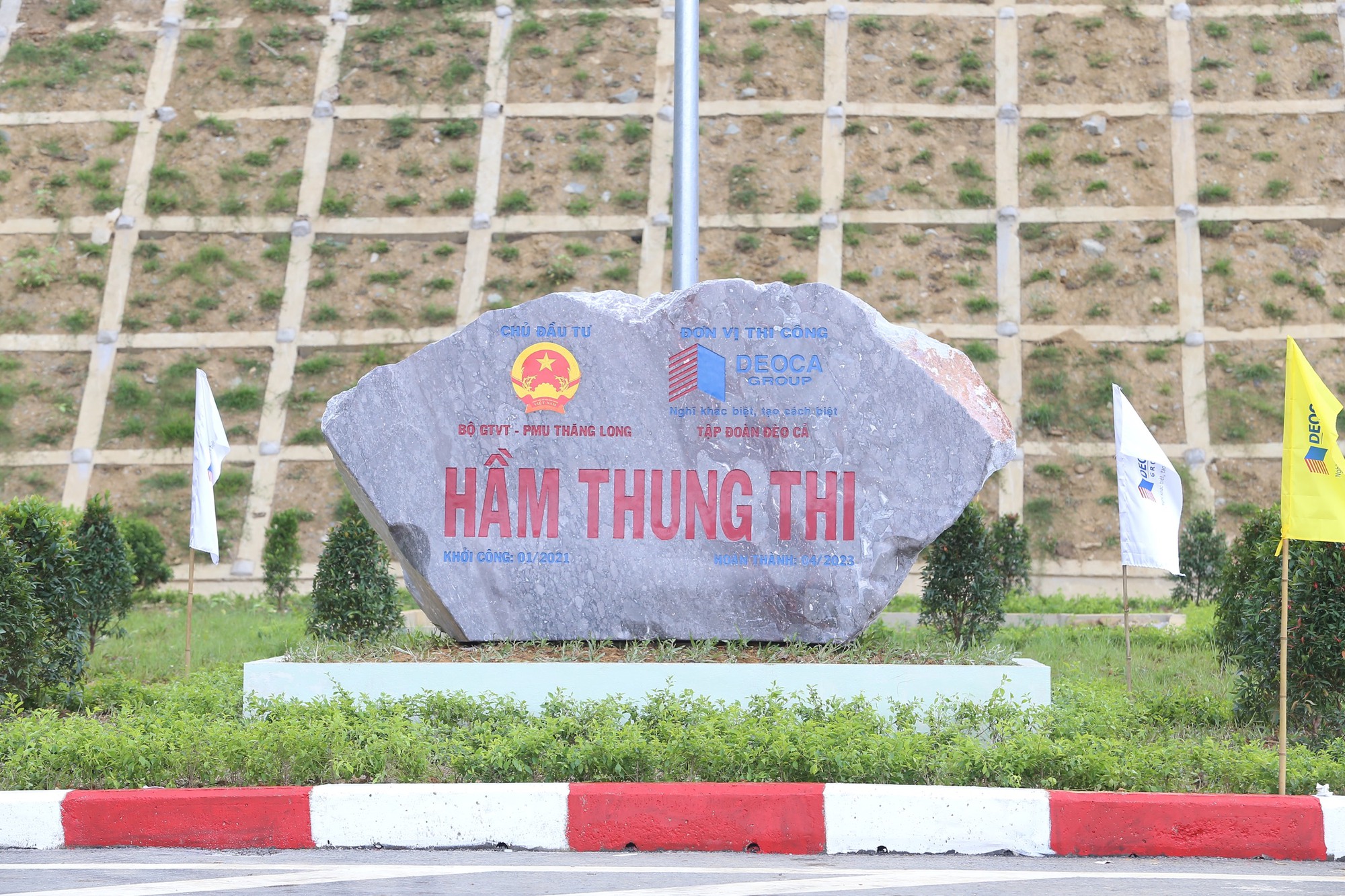 Cận cảnh cao tốc Mai Sơn - QL45 và Phan Thiết - Dầu Giây chính thức khánh thành - Ảnh 7.