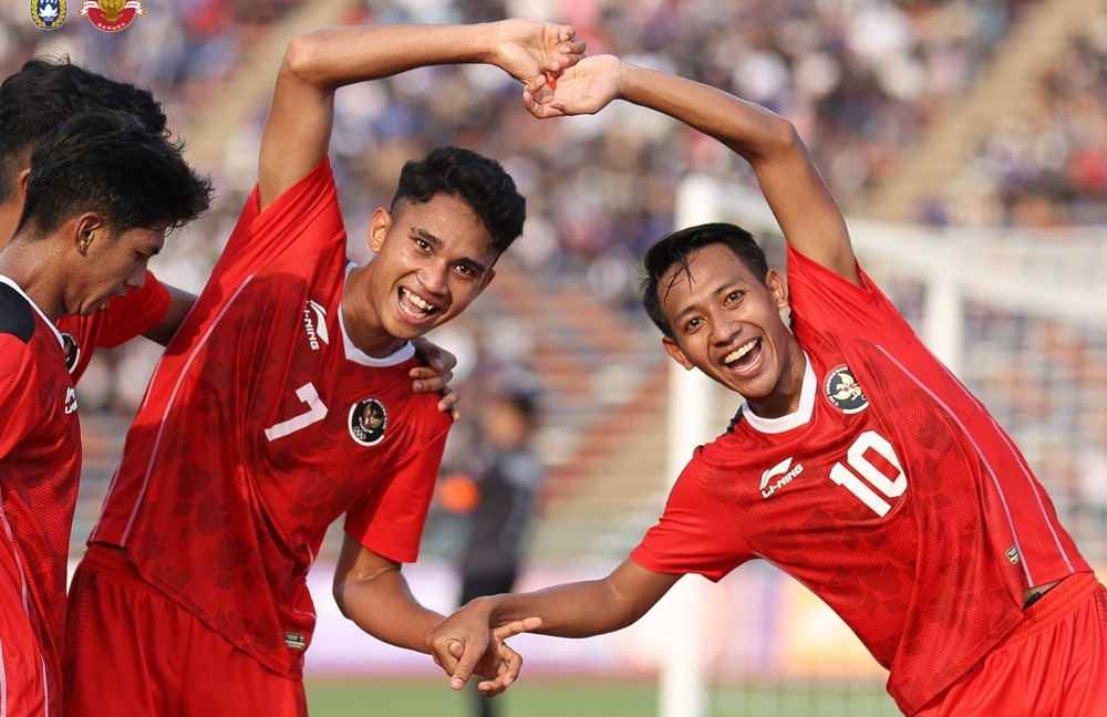 Kết quả bóng đá nam SEA Games 32: U22 Indonesia nhẹ nhàng giành 3 điểm - Ảnh 2.