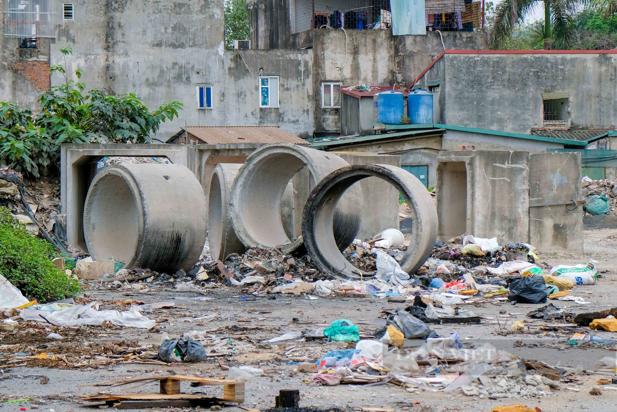 Toàn cảnh tuyến đường nghìn tỷ chậm tiến độ, dở dang nhếch nhác giữa Thủ đô - Ảnh 8.