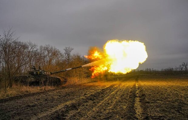 Tướng Nga tuyên bố bắn hạ 10 tên lửa HIMARS, Smerchm của Ukraine; ông Zelensk ra 'tối hậu thư' cho Moscow - Ảnh 1.