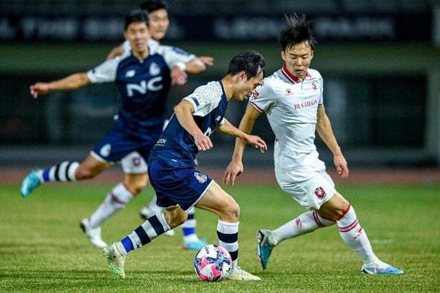 Seoul E-land FC đứng áp chót K-League 2, Văn Toàn biến thành &quot;Quang Hải 2.0&quot;? - Ảnh 2.