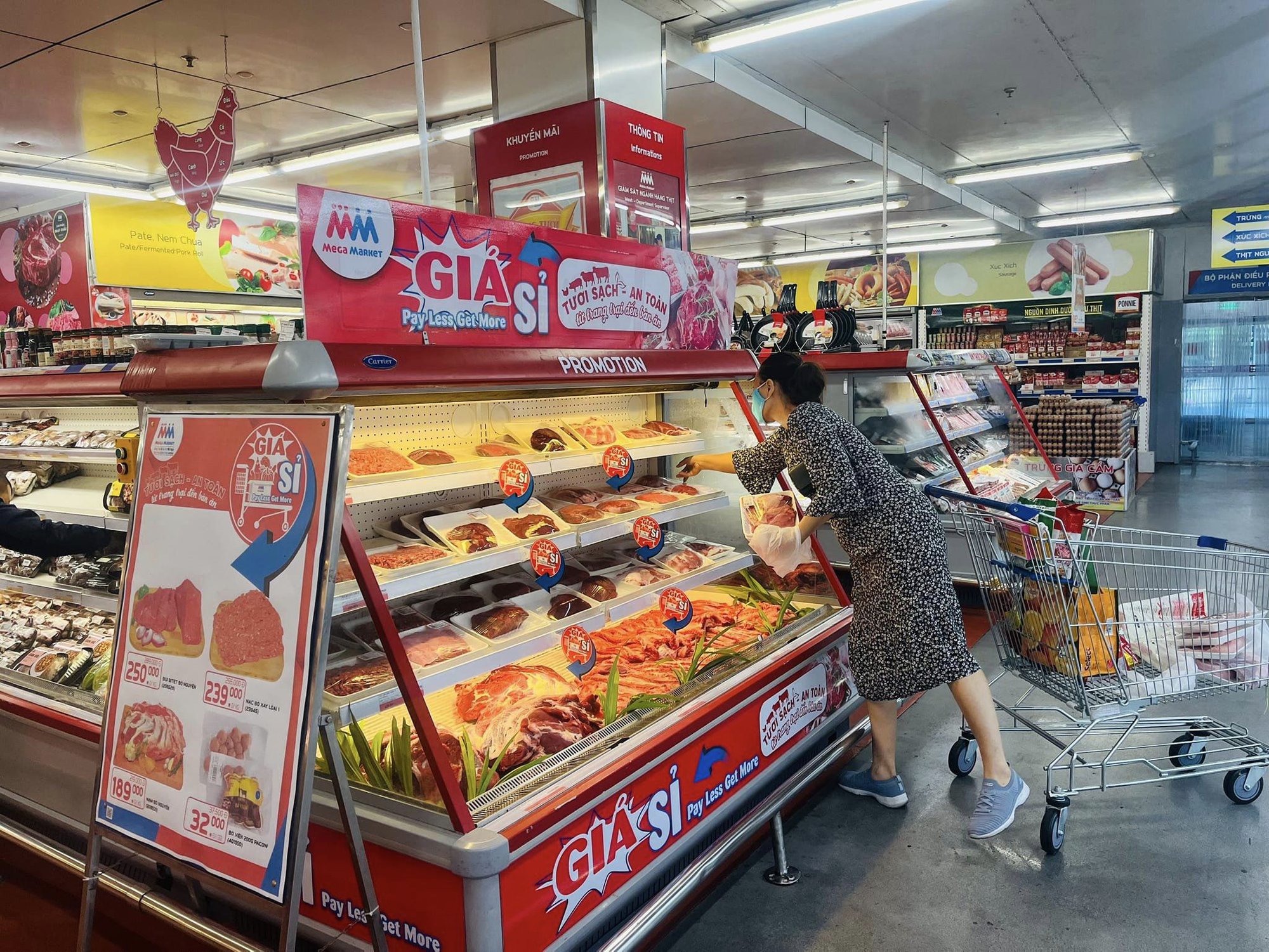 Một siêu thị lớn triển khai 2 chiến dịch về giá lớn nhất năm, rau củ, hải sản giá &quot;mềm&quot; như chợ đầu mối - Ảnh 3.