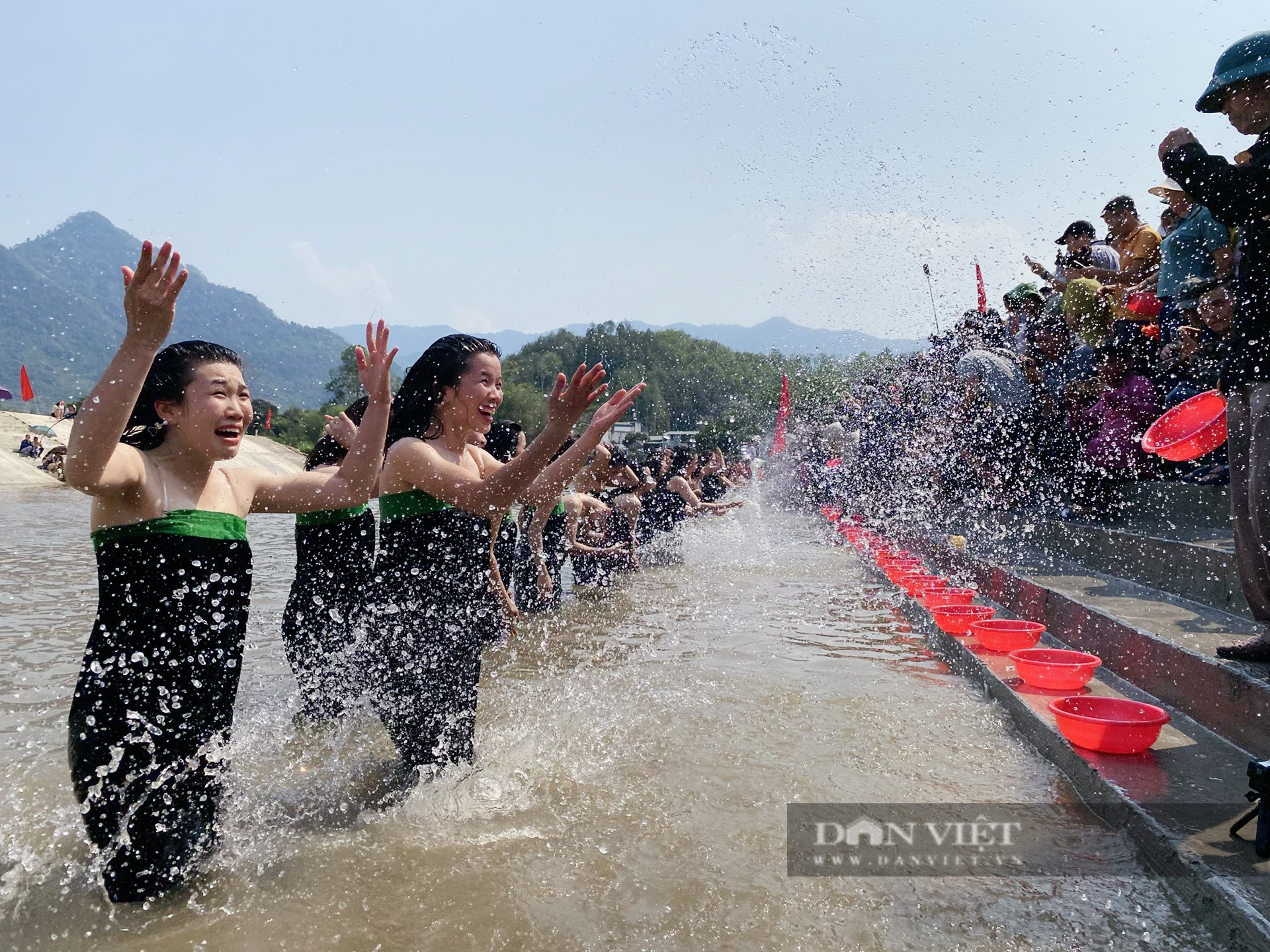 Then Kin Pang lễ hội đậm sắc màu văn hoá Lai Châu - Ảnh 3.