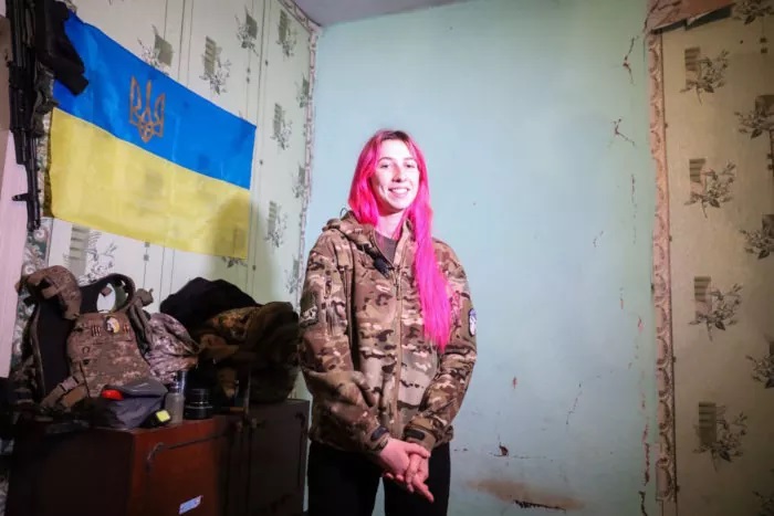 Nữ đội trưởng biệt đội chống tăng Ukraine bắn nổ tung 3 xe tăng Nga - Ảnh 4.