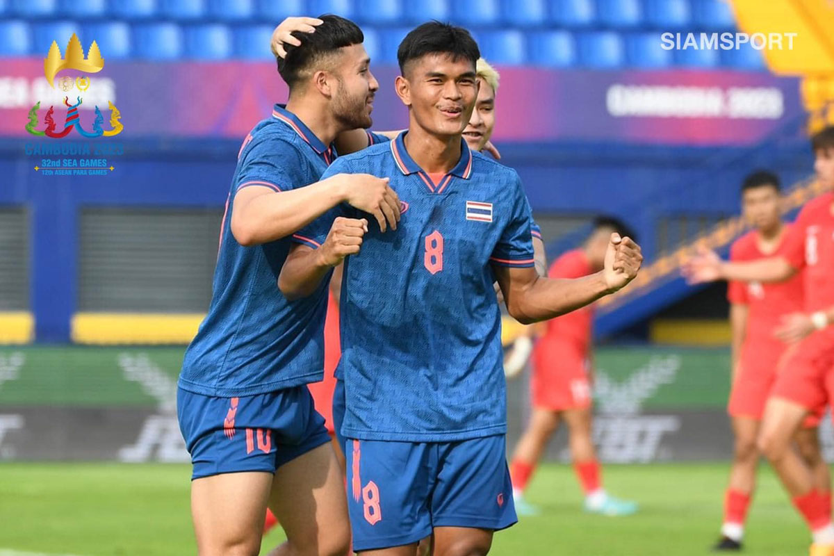 Kết quả môn bóng đá nam SEA Games 32: U22 Thái Lan dễ dàng “đè bẹp” U22 Singapore - Ảnh 2.