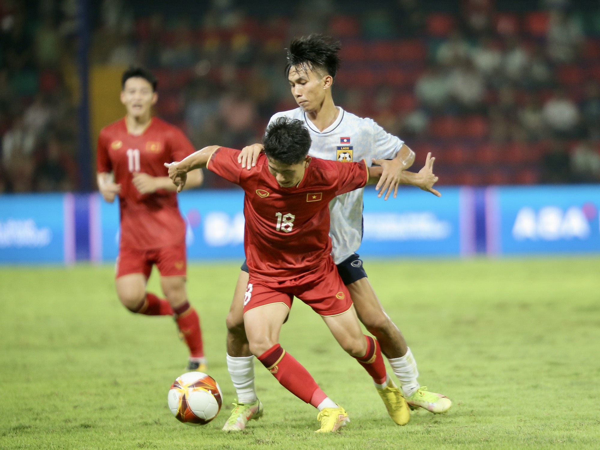Kết quả môn bóng đá nam SEA Games 32: U22 Việt Nam nhọc nhằn giành 3 điểm - Ảnh 2.