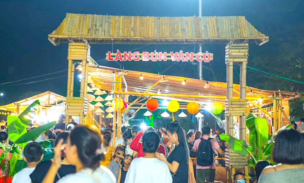 Nét độc đáo Festival Nghề truyền thống Huế 2023 - Ảnh 2.