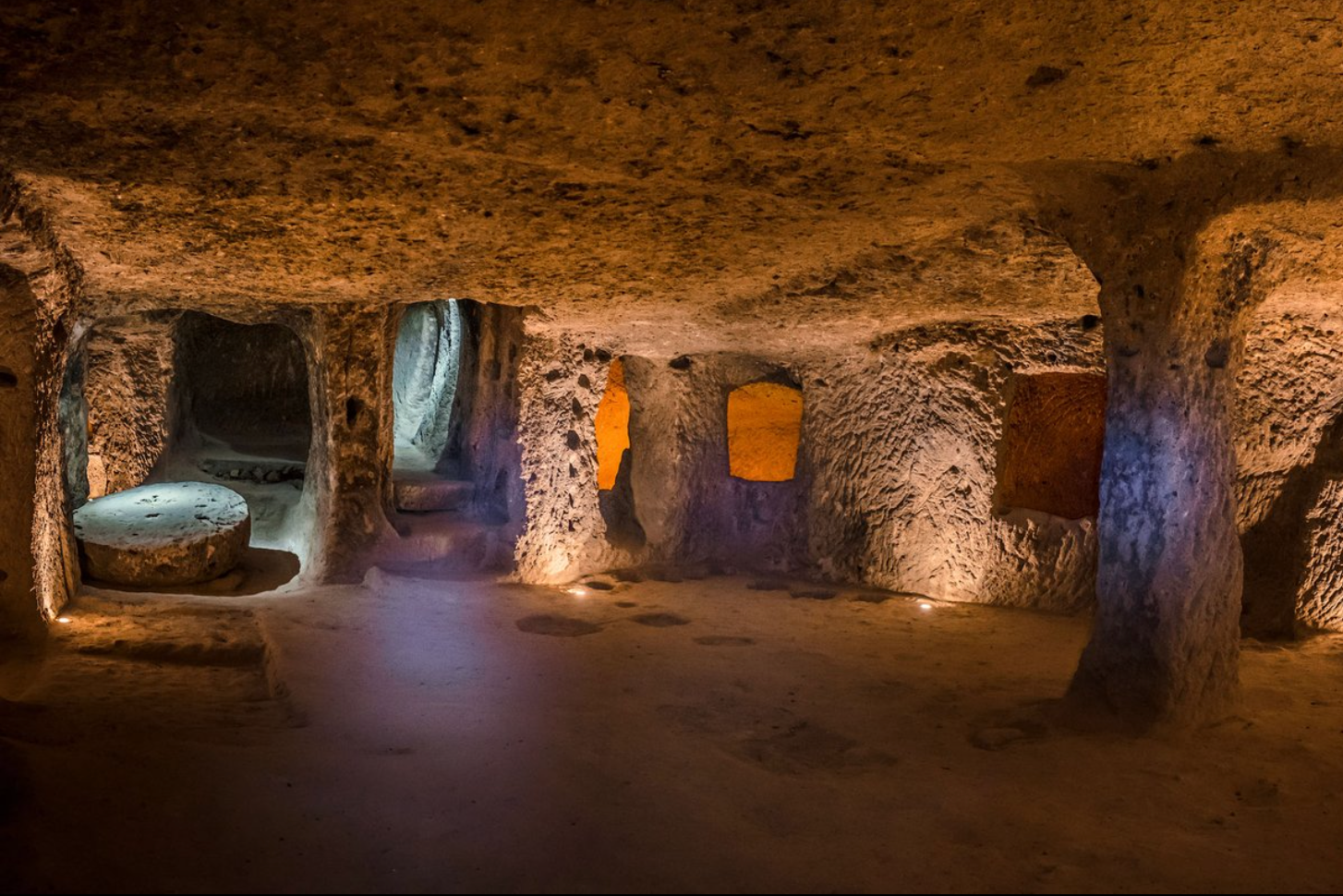 Phát hiện thành phố cổ đại siêu lớn ẩn sâu dưới lòng đất: Điều kỳ diệu ở phía dưới hầm - Ảnh 1.