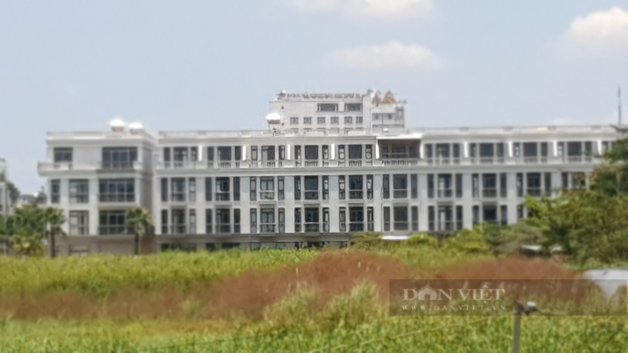 Chủ tịch Cần Thơ chỉ đạo kiểm tra dự án Trung tâm thương mại quy mô lớn tại quận Ninh Kiều - Ảnh 2.