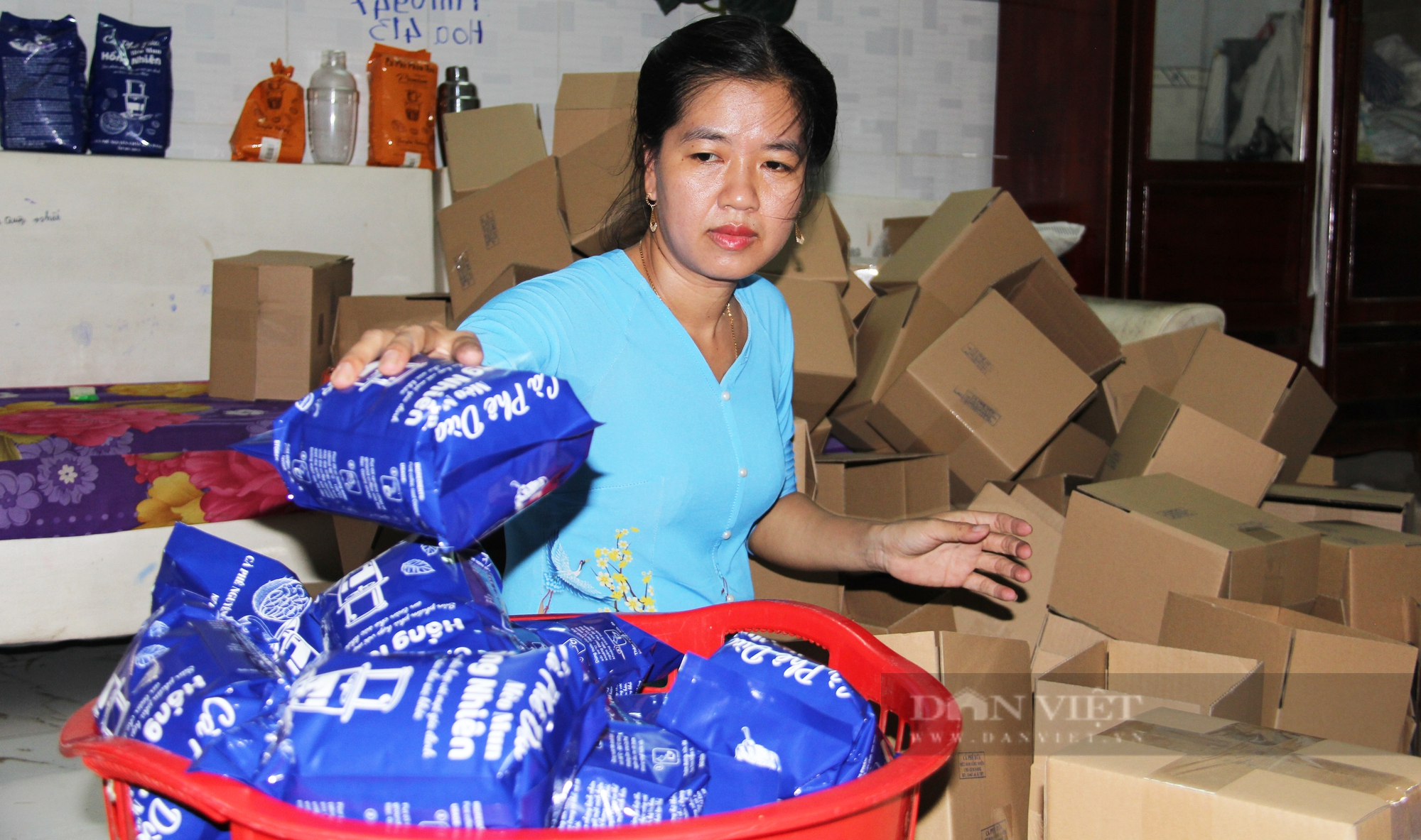 Khởi nghiệp bán cà phê dừa, cô gái ở Hậu Giang kiếm 50 triệu đồng/tháng - Ảnh 6.