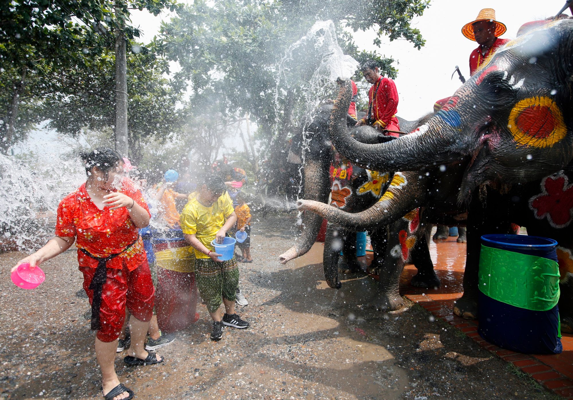 Thái Lan: Lo ngại khi tham gia lễ hội té nước Songkran - Ảnh 1.