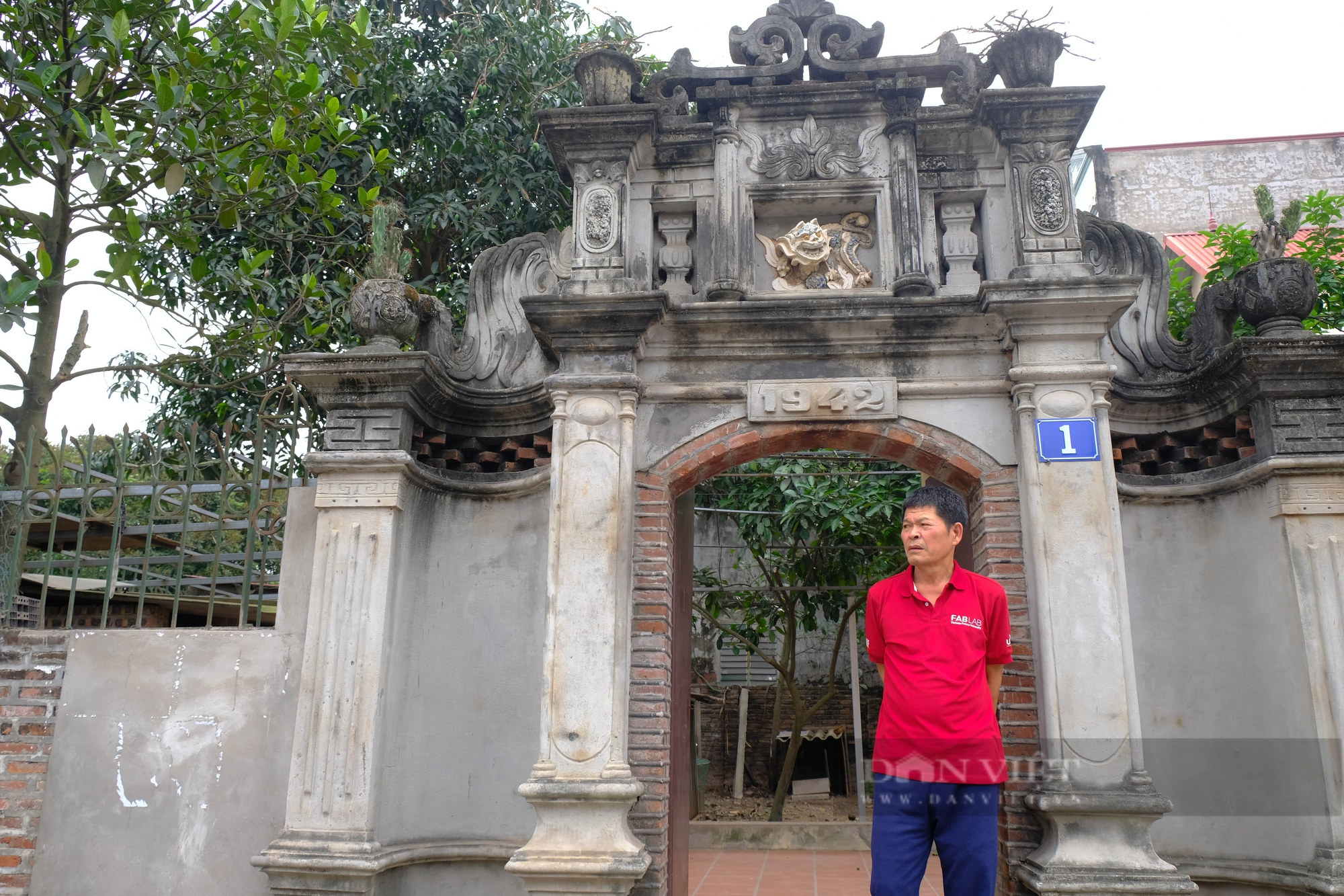 Hà Nội: Gia chủ chi hàng trăm triệu để di dời cổng nhà gia truyền - Ảnh 3.