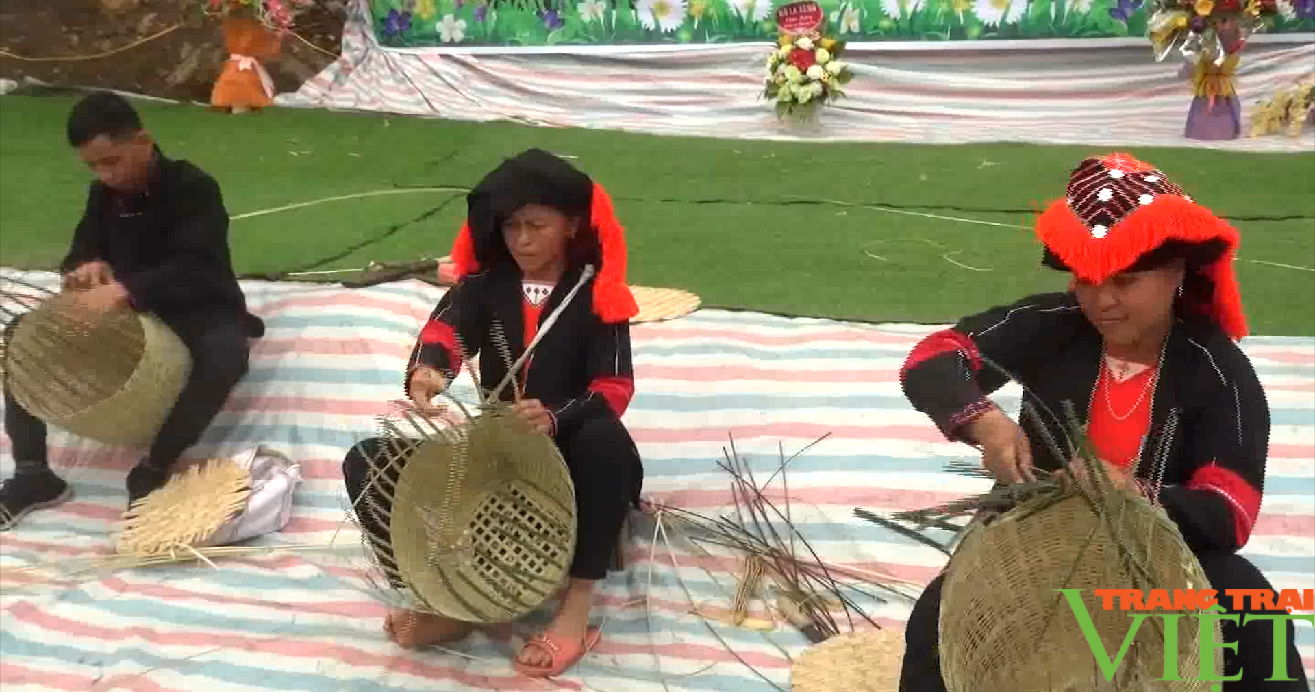 Lễ hội cầu mùa nét văn hóa của dân tộc Dao vùng cao Sơn La - Ảnh 5.