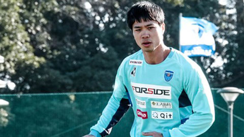 CĐV Việt Nam bức xúc khi Công Phượng ra mắt Yokohama FC 1 phút, chạm bóng 1 lần - Ảnh 1.