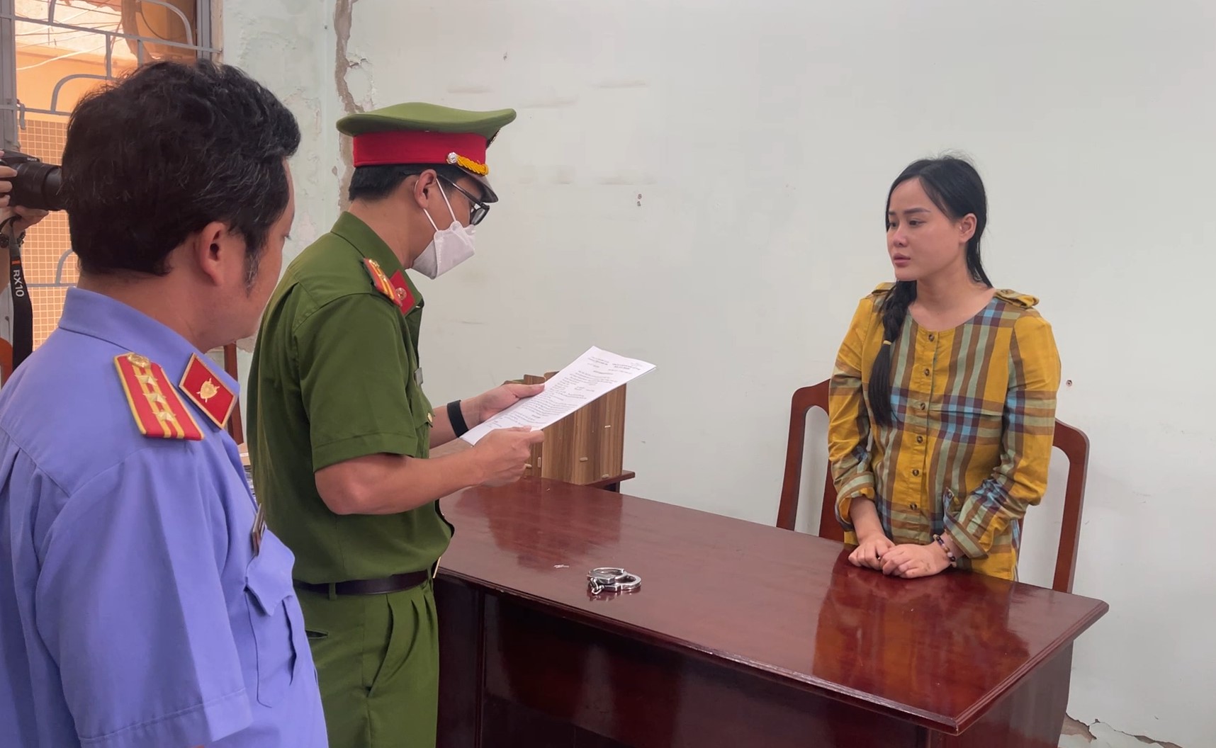 Diễn biến mới vụ Ninh Thị Vân Anh - Tina Dương bị tố lừa đảo ở Bình Thuận - Ảnh 1.
