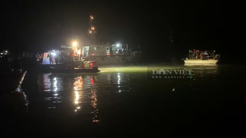 Xuyên đêm tìm kiếm thi thể nạn nhân vụ rơi máy bay trực thăng chở khách ngắm cảnh vịnh Hạ Long - Ảnh 3.