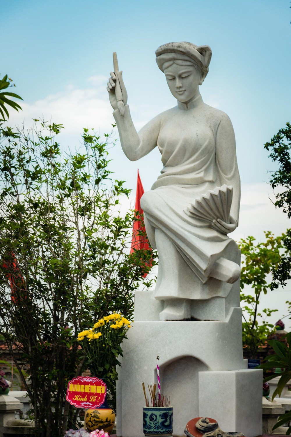 Làng cổ ở Nghệ An là đất địa linh nhân kiệt, làng khoa bảng, nơi nữ sĩ Xuân Hương chào đời - Ảnh 1.